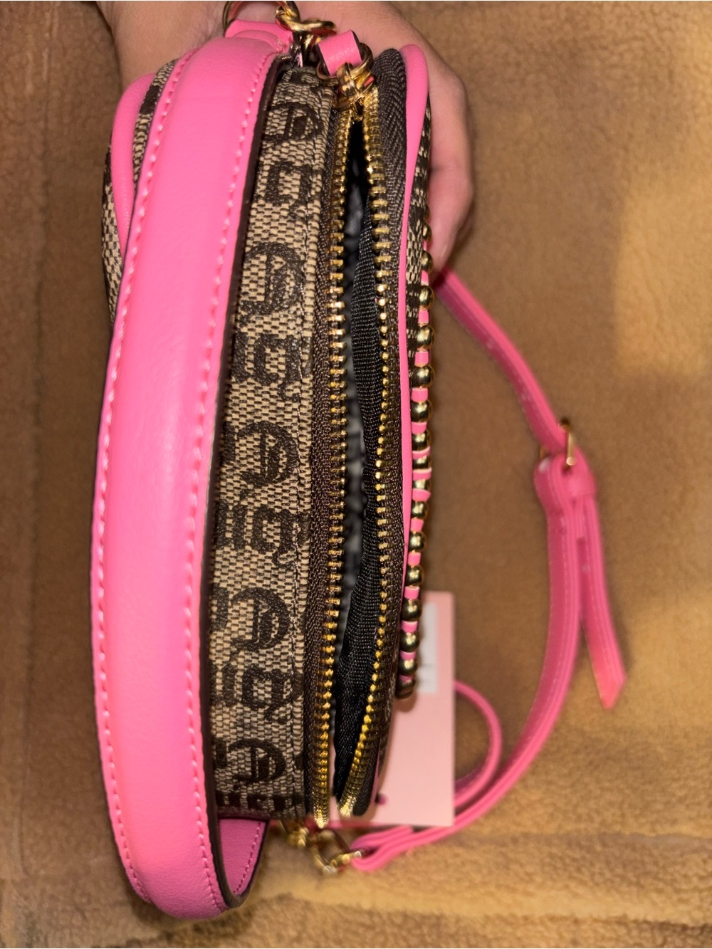 Juicy Couture Hot Pink Heart Shoulder Bag - Picture 4 of 10